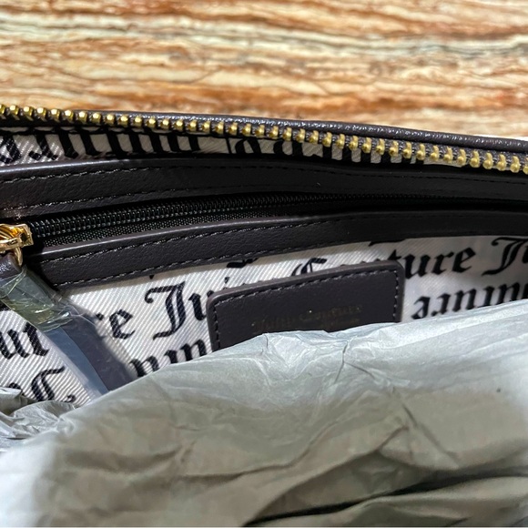 Juicy Couture - Picture 3 of 13